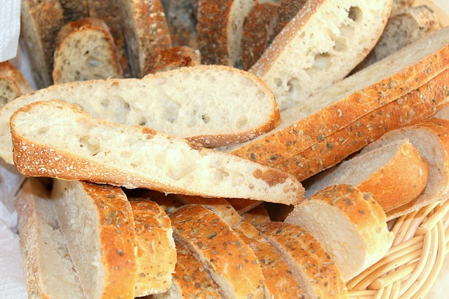 bread basket_public domain_pixabay